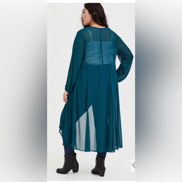 Torrid Chiffon Polka Dot Duster - Picture 3 of 11